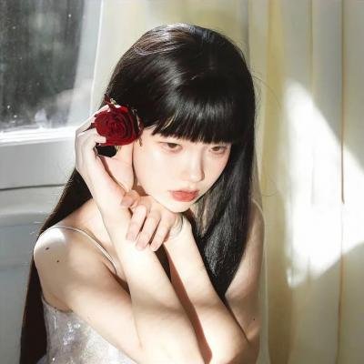 闪婚后,大叔每天狂宠我